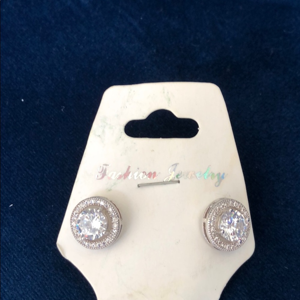 ❤️Diamond Earings( 3 for$15)